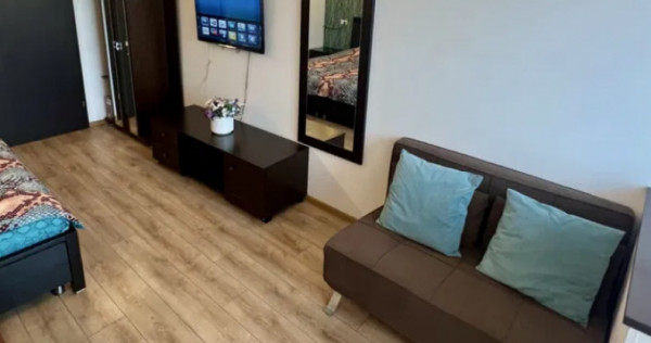 Garsoniera decomandat - zona Garii