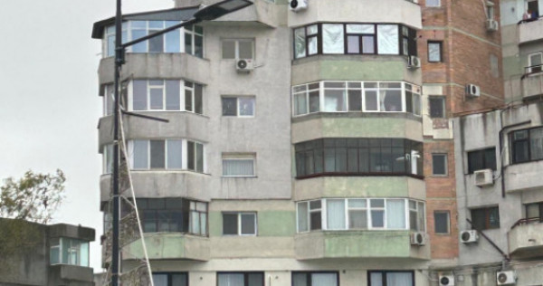 Apartament 2 camere, decomandat in zona Casa de Cultură &ndash;