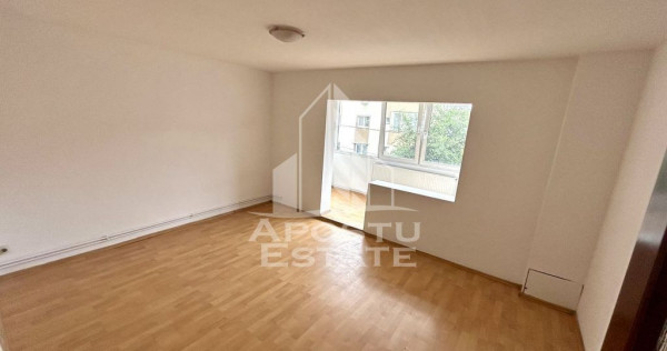 Apartament cu o camera in zona Soarelui