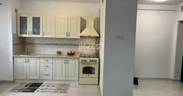 Apartament cu 3 camere - Zona Tatarasi