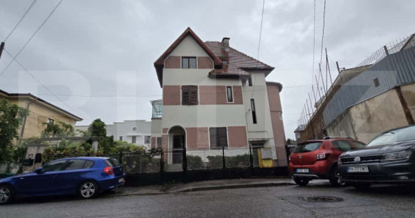 Casa individuala, 310,58 mp, zona Central