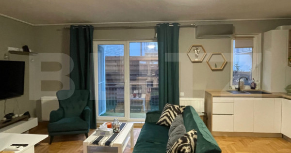 Apartament semidecomandat cu 3 camere, gradina de 80 mp, par