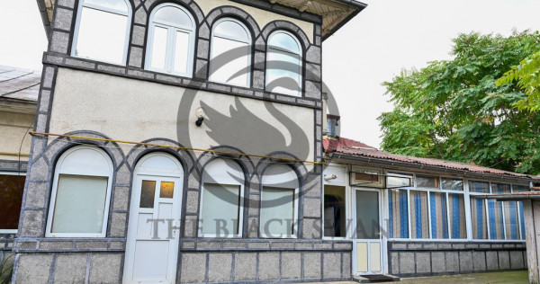 Casa/Vila 5 camere cu spațiu comercial de vanzare | Sud ...