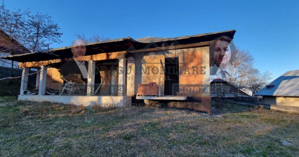 Casă modernă, teren generos – Păunești, județul Vr...