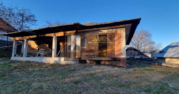 Casă modernă, teren generos &ndash; Păunești, județul Vr...