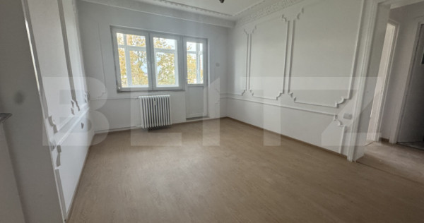 Apartament cu 2 camere semidecomandat, 42,60 mp, zona Podu R