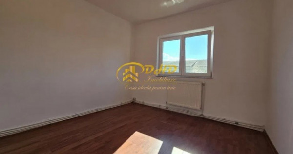 Ap. 3 cam decomandat Galata - Lidl, centrală termică