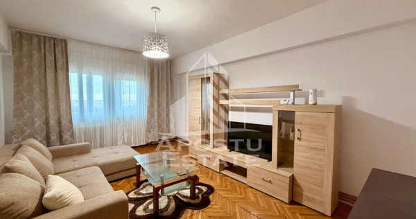 Apartament 3 camere, centrala proprie, zona Centrala