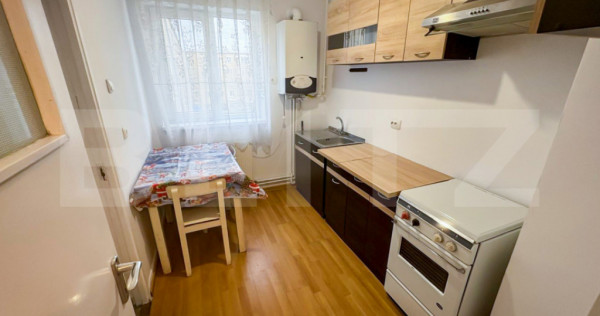 Apartament de vanzare, 4 camere, 87 mp&sup2;, Deva