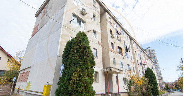 Garsoniera COCHETA Gavana, etaj 1. Comision 0%