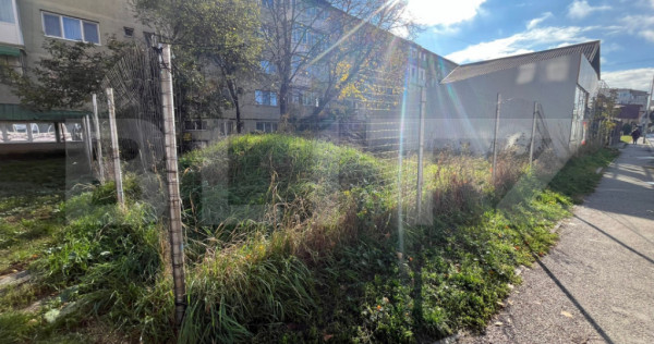 Teren intravilan 375 mp cu hală – deschidere 25 m la drum