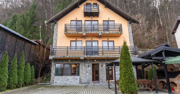 Pensiunea " The Vardo" | 8 camere duble | Predeluţ | COM...