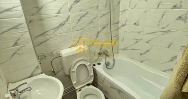 3 camere Alexandru Cel Bun,liceul Economic