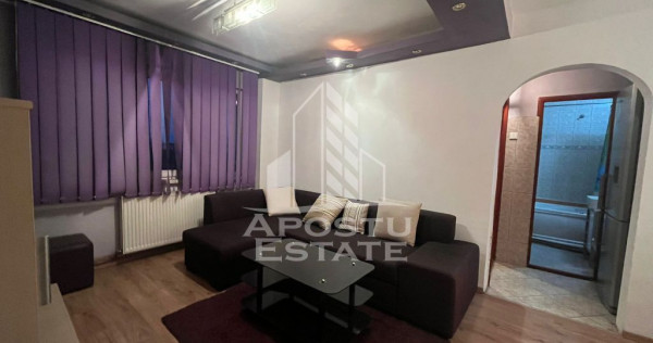 Apartament cu 3 camere, semicomandandat, etaj intermediar...