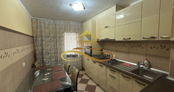 Apartament 3 camere renovat de vanzare in Bacau