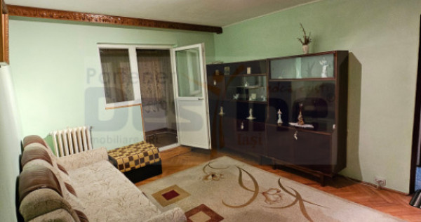 Apartament 3 camere-Semidecomandat- Baza 3