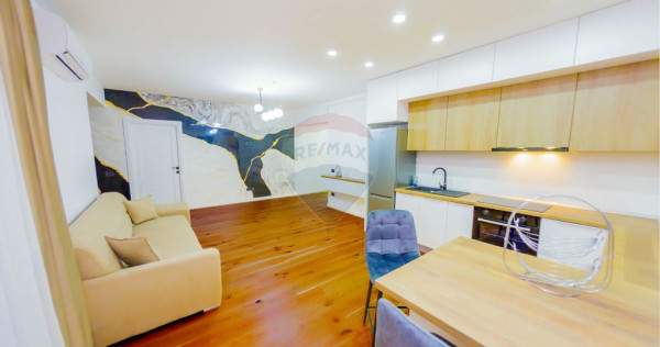 Apartament de vanzare cu 2 parcări si boxă Lăm&acirc;iței