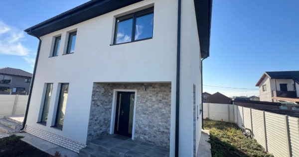 Vila individuala cu 4 camere / 2 bai / Pompa de caldura