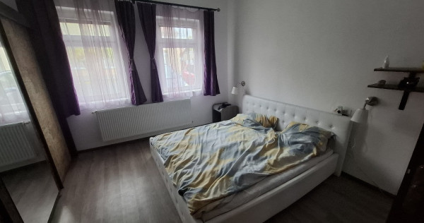 Inchiriez apartament 2 camere zona Parneava