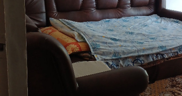 Bd. Republicii, apartament cu 2 camere decomandat etaj 1, spatios