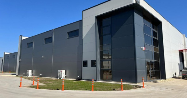 Hala de inchiriat 600 mp. Chitila - Buftea DN 7 - A0 Bucu...