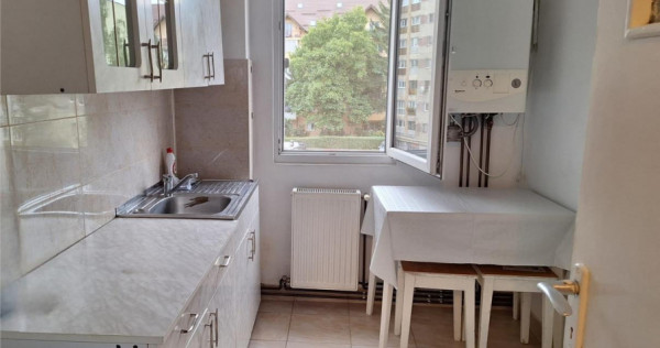 Apartament doua camere, zona Garii, Brasov
