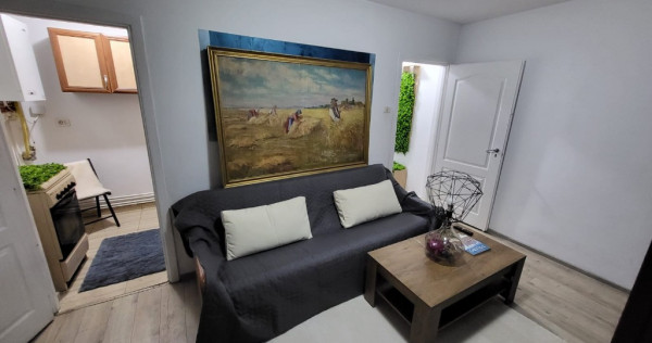 Vand apartament cu 2 camere