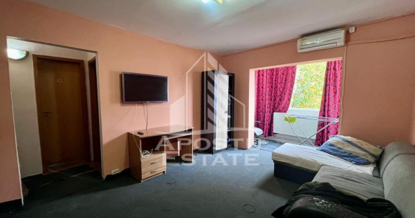Apartament 2 camere, centrala proprie, zona Dambovita