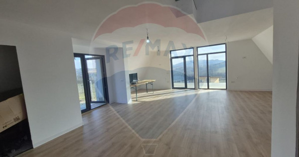 Casa A-Frame 3 camere I Constructie 2025 de foarte buna c...