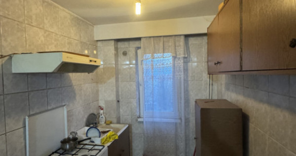 Apartament 2 camere parter- urgent
