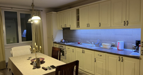 Apartament la casa 3 camere trei stejari spital