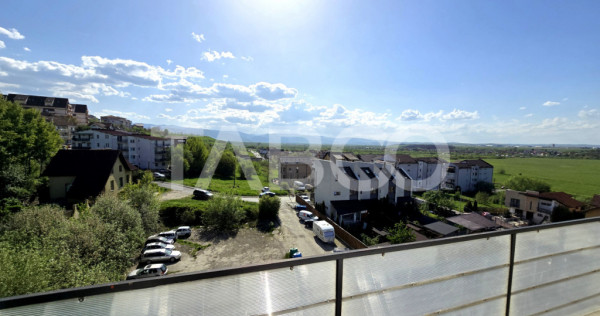 Apartament cu 3 camere de vanzare orientat SUD VEST in zona