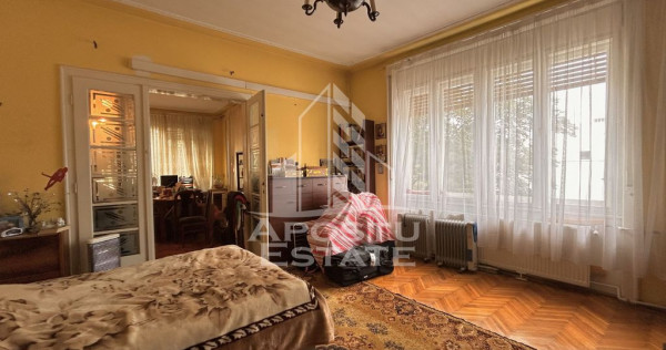 Apartament 3 camere spatios, in zona Ultracentrala cu garaj