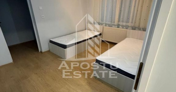 Apartament la casa cu 2 camere, curte proprie, Ghiroda