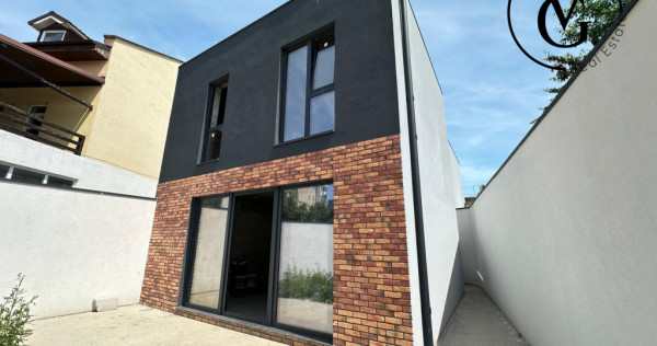Vila YANG P+1: 189 mp construiți, curte, zona centrală a C