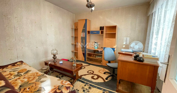 Apartament 2 camere-Podu Ros-etaj intermediar-bloc fara risc