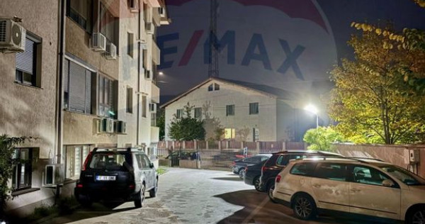 DE VANZARE Apartament 2 camere, luminos, zona linistita