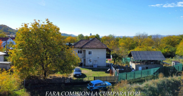 BUDESTI - CASA LANGA ORAS, TEREN 935 MP