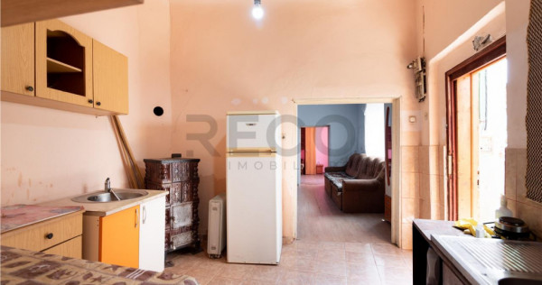 RECO, Casa din caramida, Zona Velenta, Oradea