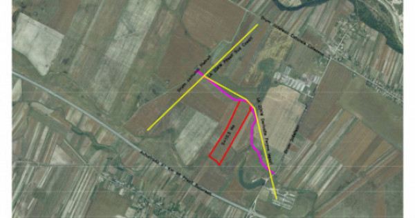 Teren intravilan 10,5 ha cu deschidere la drum, l&acirc;ngă Auto