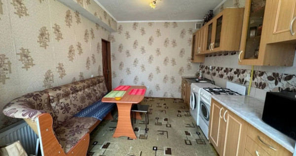Se &icirc;nchiriază apartament 2 camere, situat &icirc;n zona centrală Uniri