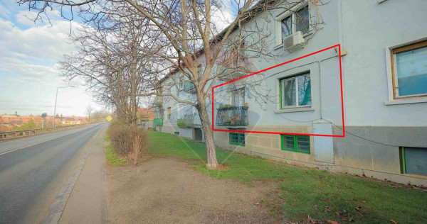 De v&acirc;nzare apartament cu 2 camere, parter, parcare inclu...