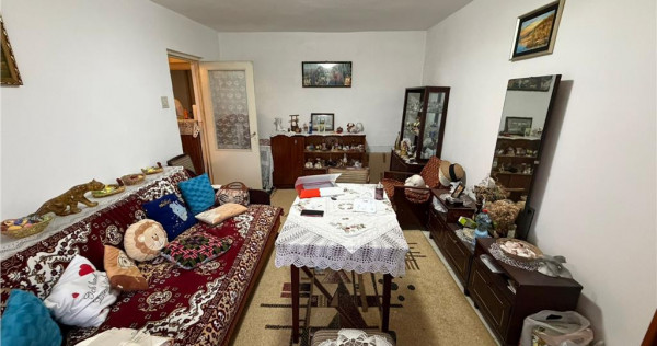 Apartament 2 camere, parter, 54mp, zona Sud , necesita renov