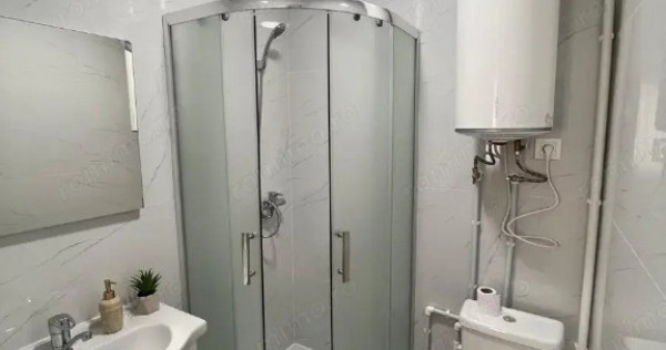 Garsoniera in zona Titan