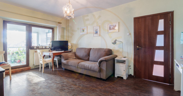 Apartament 3 camere 90 mp, etaj 1, stradal, Otopeni