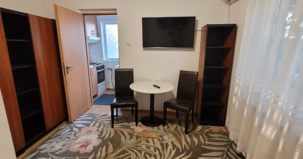 Inchiriere Garsoniera la curte Parc Bazilescu - Piata 16 Februarie