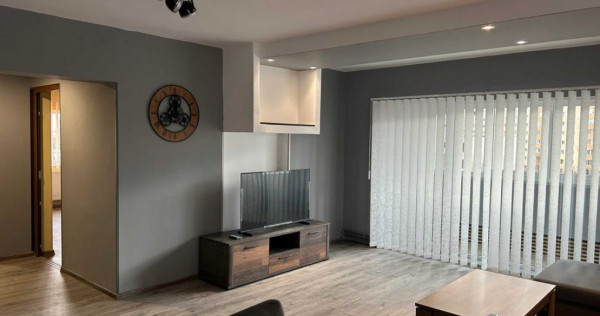 Apartament 4 camere Centrul Civic