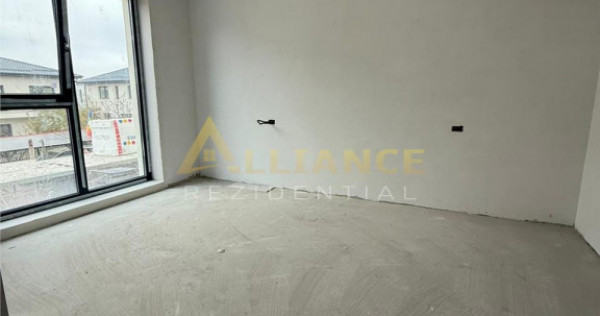 Casa 5 camere tip DUPLEX - 4 bai, Terasa Curte, 250 MP