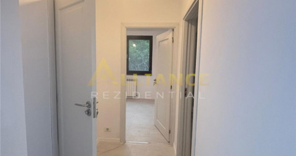 #BRANCOVEANU, Apartament cu 3 camere, decomandat - RENOVAT