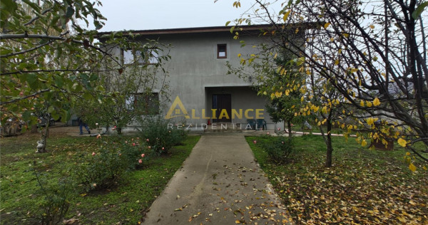 Vila spectaculoasa - 249 mp utili, teren 881 mp, dot?ri prem